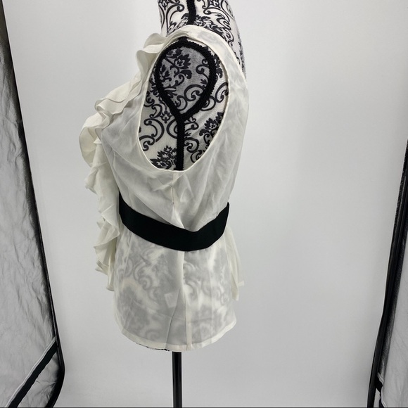 Love Tree white ruffle front black belt blouse. Sleeveless v-neck. Career work - Picture 8 of 12